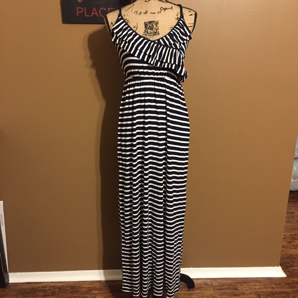 ๐ฆ Pink Rose Maxi Dress - Picture 1 of 8